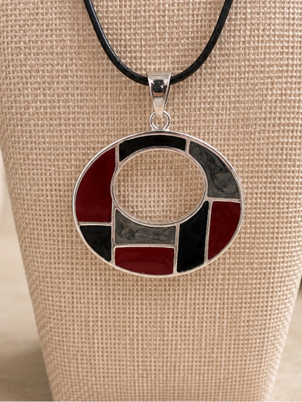 Geometric Pendant Necklace Red Black Multi Strand Beaded Statement Adjustable - Picture 3 of 6